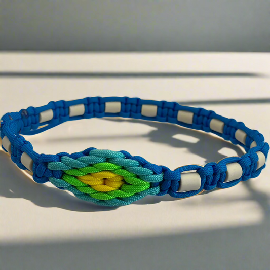 EM collar against fleas and ticks with a checkered pattern